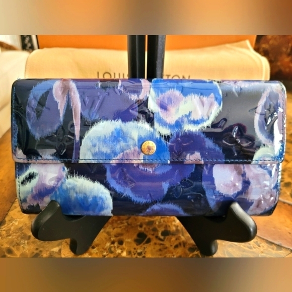 Louis Vuitton Blue Vernis Ikat wallet - Picture 3 of 8